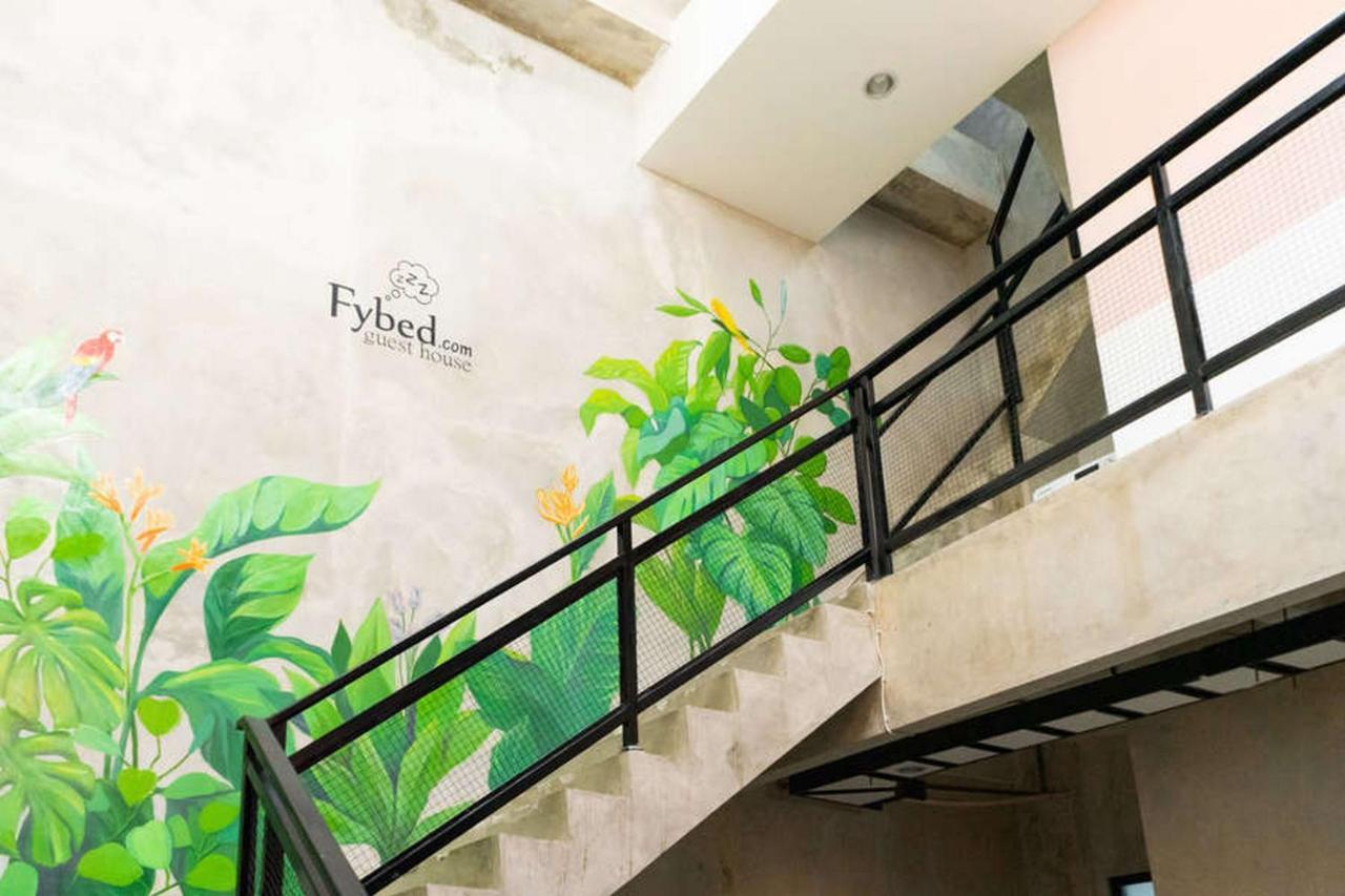 Reddoorz Near Sam Poo Kong 3 Semarang Hotel Exterior photo